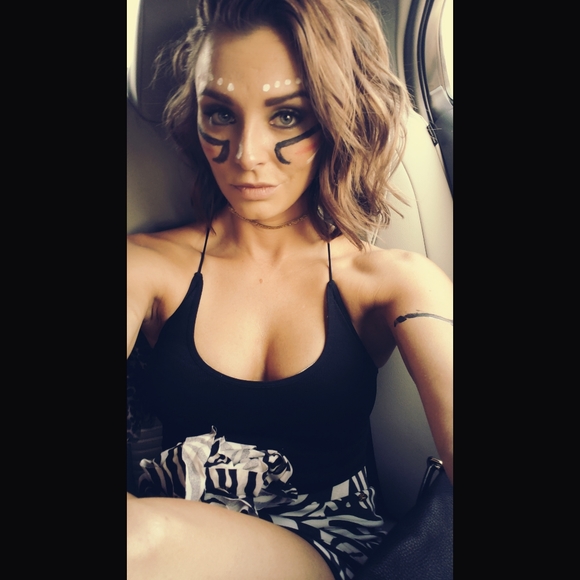 Meet your Posher, Rach - Picture 1 of 2